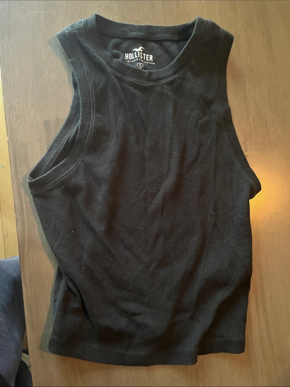 Hollister Black Ribbed Crop Tank